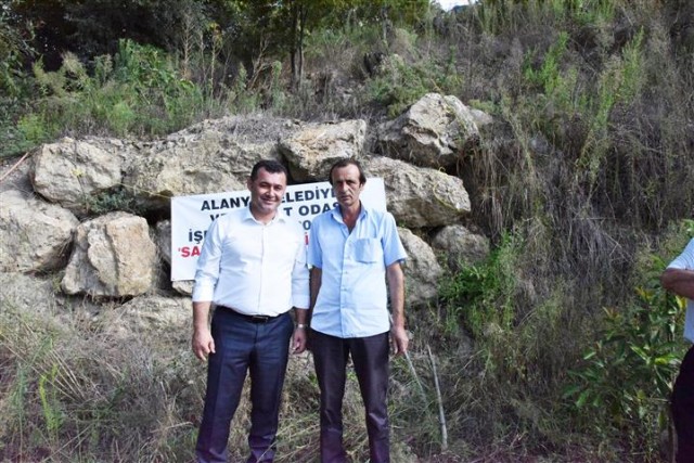 Özellikle kadınlarımıza ekonomik olarak katkı yapmayı hedefliyoruz. Alanya Ziraat Odası ile beraber projemiz Çamlıca ve Güzelbağ Mahallerimizde devam edecek” dedi.