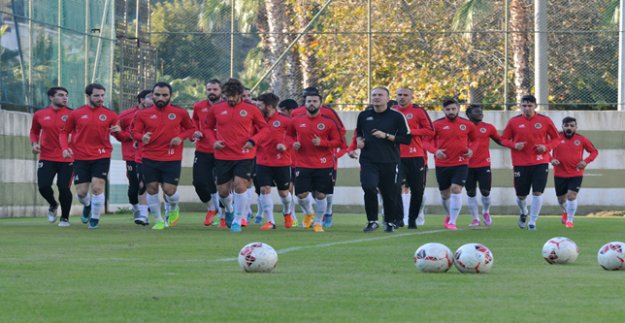 TURUNCU YEŞİLLİLER KONAKLI'DA ÇALIŞTI