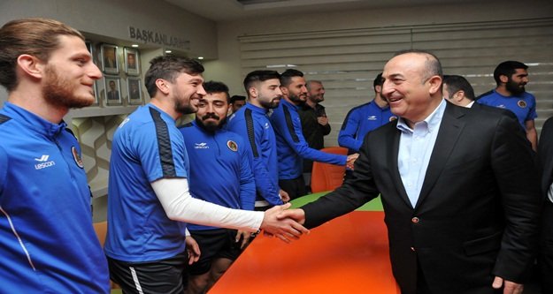 BAKAN ÇAVUŞOĞLU'NDAN ALANYASPOR'A ZİYARET