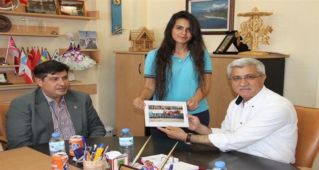 DOĞUDAKİ ASKERLERİMİZE ALANYA'DAN 400 MEKTUP