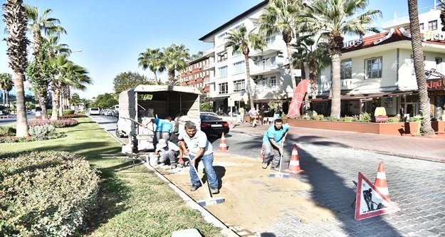 Alanya Triatlon'a hazırlanıyor