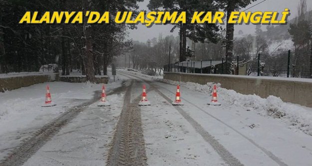 Kar nedeniyle yolu trafiğe kapattı