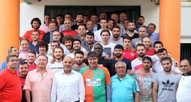 Alanyaspor'un yeni tesislerinde ilk adım