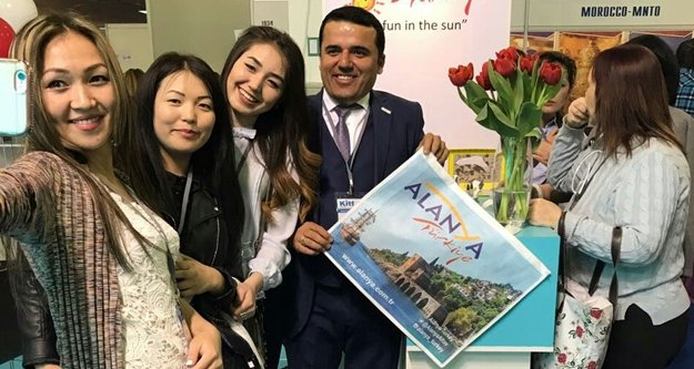 Kazak turist Alanya'yı tercih ediyor