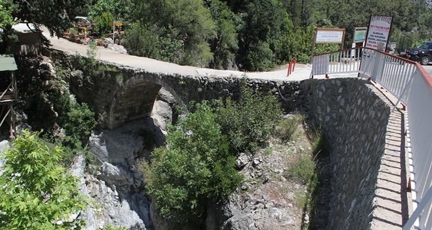 Rus turistlerin düştüğü kanyonda tehlike devam ediyor