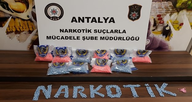 Antalya merkezli uyuşturucu operasyonu: 12 gözaltı