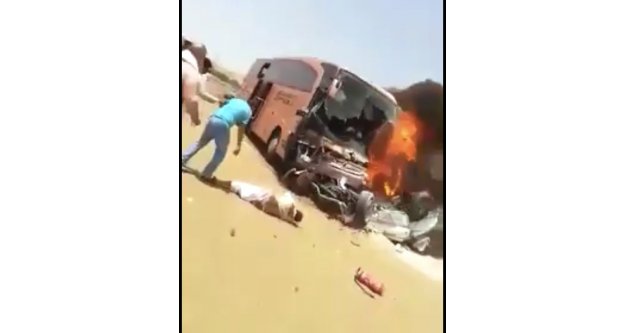 Antalyalı hacı adaylarını taşıyan otobüs Medine'de alev alev yandı