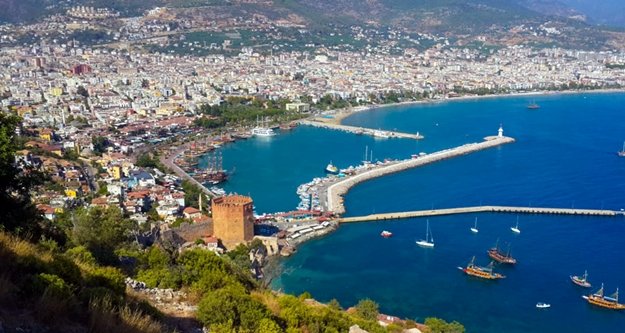 Tatilcilerin rotası Alanya oldu