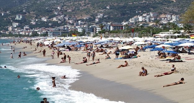 Zil çaldı plajlar turistlere kaldı