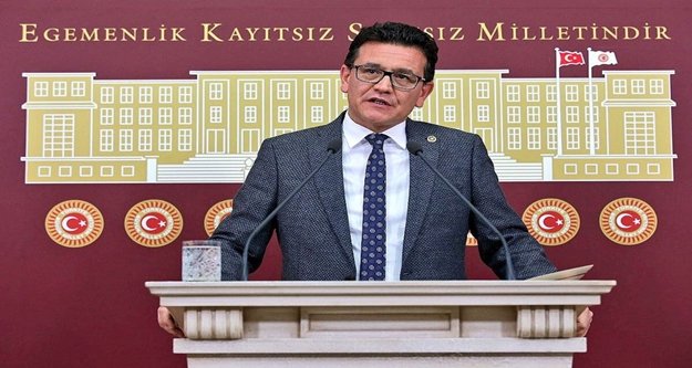 AKP'li Vekil Uslu, Gazeteciler Bayramı'nı kutladı