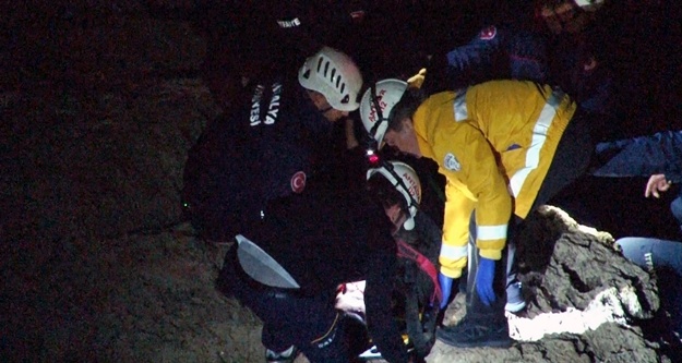 30 metre yüksekten düşen genç hayatını kaybetti