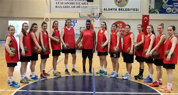 Alanya Belediyespor’un yarı final başarısı