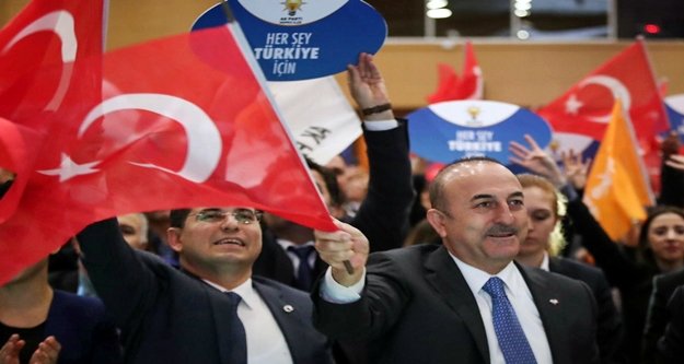 Seçim kampanyasının startını Çavuşoğlu verdi