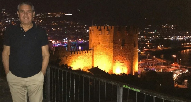 Abbas Güçlü bayramı Alanya'da kutladı