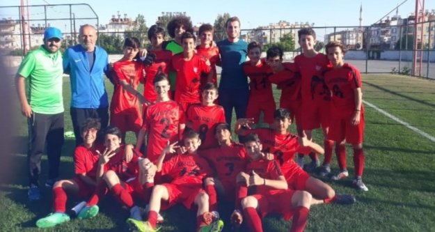 Alanya Belediyespor U14 Antalya Şampiyonu