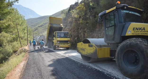 Sapadere Kanyon yolu genişletilerek asfaltlandı