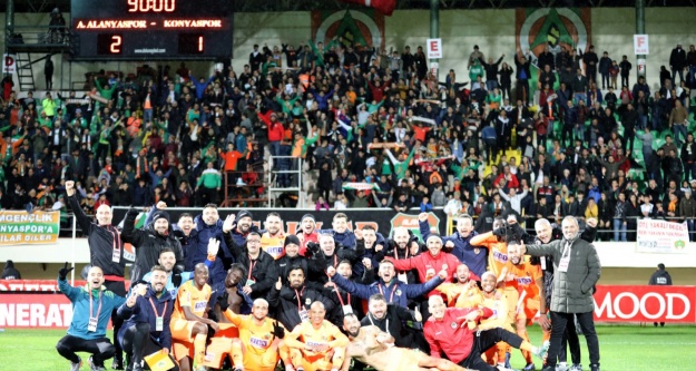 Alanyaspor uzatmalarda 3 puana ulaştı