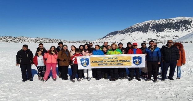 Alanya'da kayak öğrenmeyen kalmayacak!