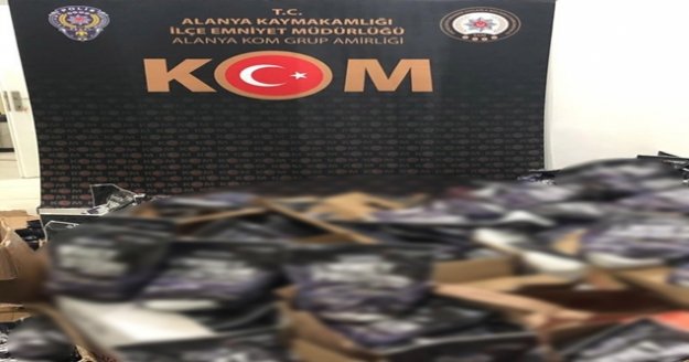 Alanya’da 1 ton kaçak protein tozu ele geçirildi