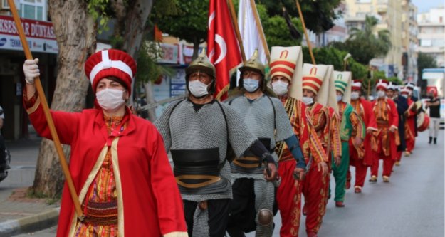 Alanya'da 23 Nisan'a mehterli kutlama