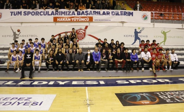 Kepez Belediyesi Spor Kulübü oyuncuları ilk 2’de