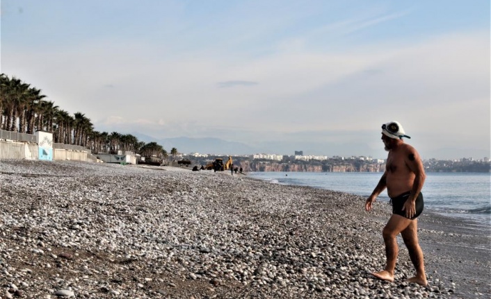 Turizm kenti Antalya’da aynı gün iki mevsim