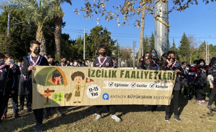 Büyükşehir izcileri müzeleri gezdi