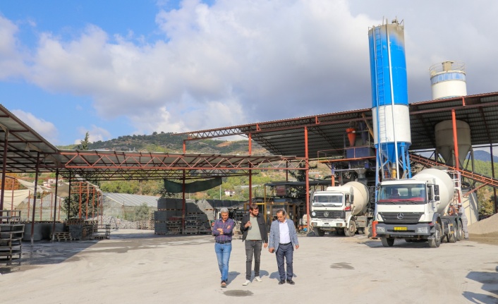 Gazipaşa Belediyesi'ne iki yeni araç