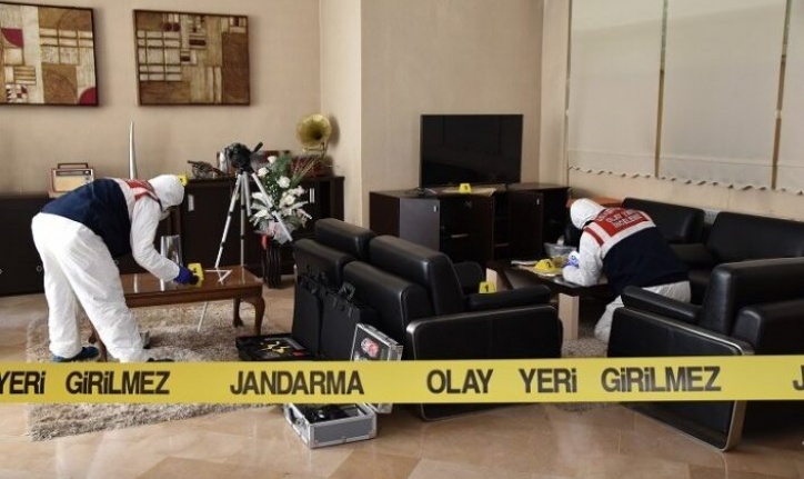 Alanya'da otel odasında ölü bulundu