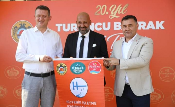 Turuncu Bayrak ödülleri sahiplerini buldu