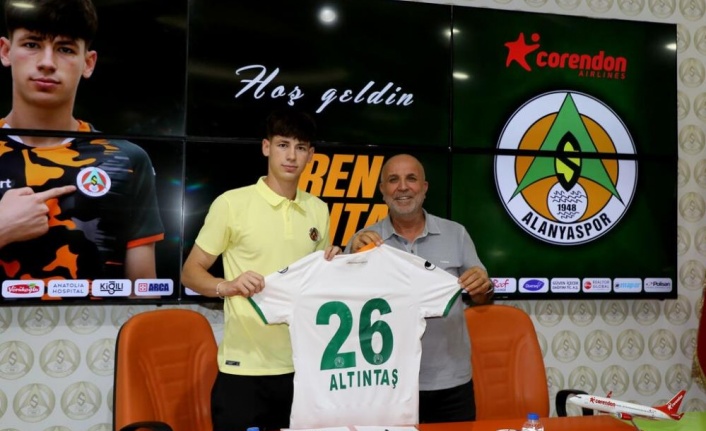 Alanyaspor, Eren Altıntaş'ı kadrosuna kattı