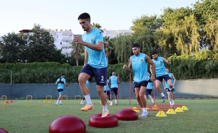 Alanyaspor, Fenerbahçe maçı hazırlıklarına başladı