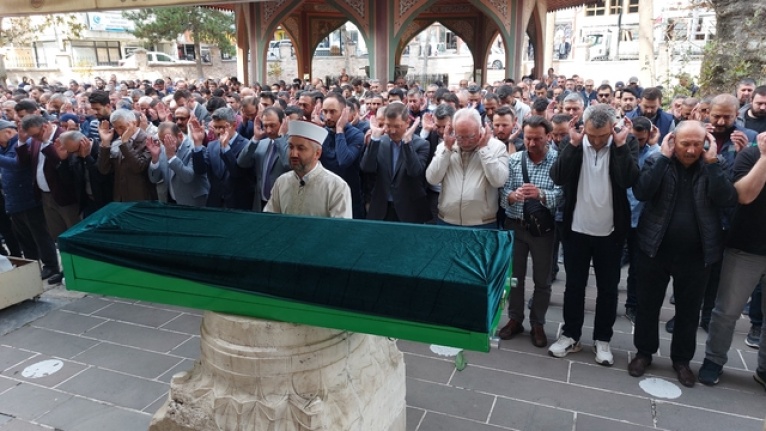 AEDAŞ Müdürü memleketinde toprağa verildi