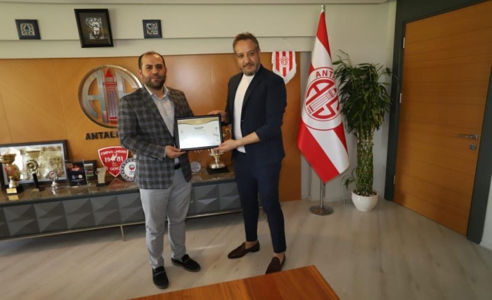 MÜSİAD Antalya'da Antalyaspor'a destek