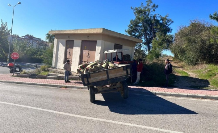 Trafoya çarpan traktörün sürücüsü yaralandı