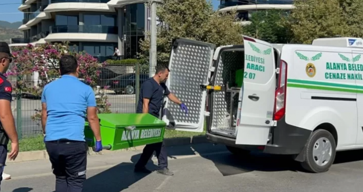 Alanya’da İrlandalı baba ve oğlunun öldüğü kazaya tahliye