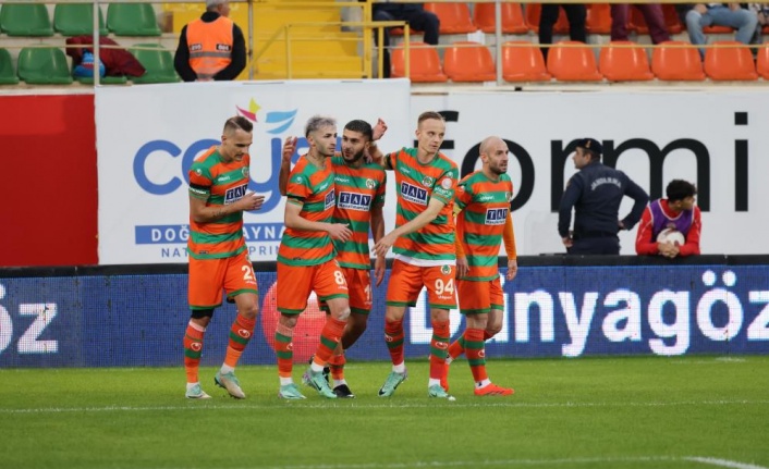 Alanyaspor nefes aldı