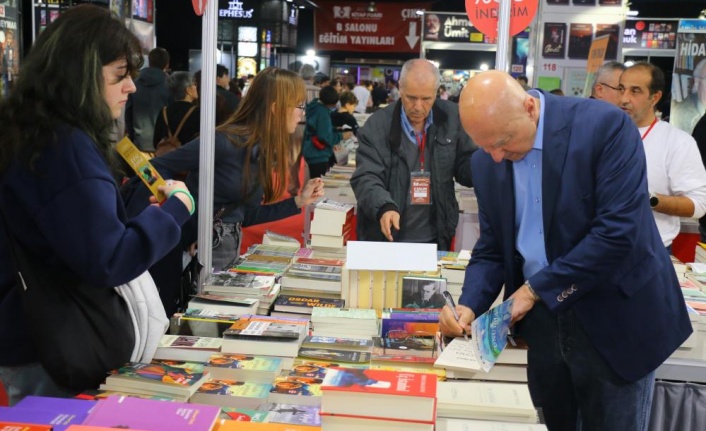 Antalya Kitap Fuarı’nda müzikal söyleşi