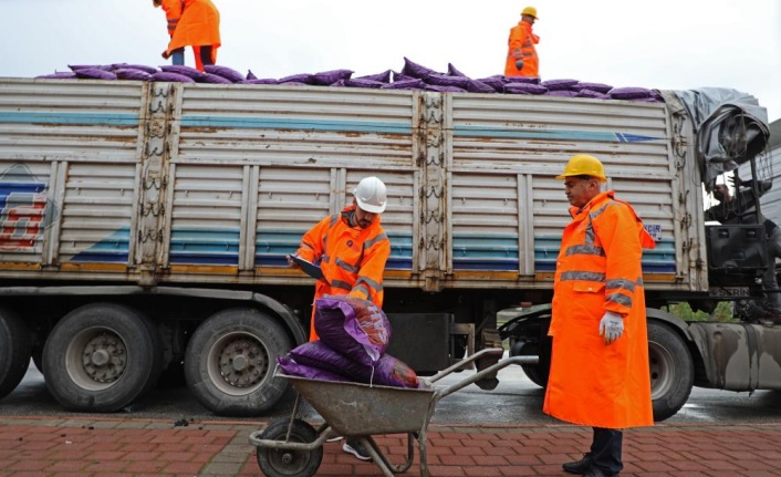 Denetime takılan 535 ton kömür Antalya dışına çıkarıldı