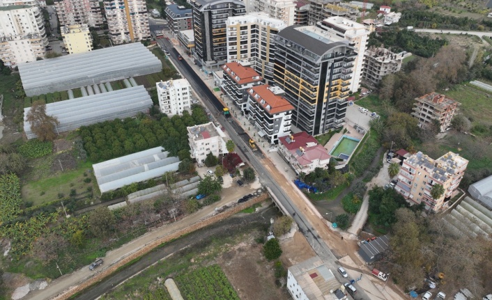 Mahmutlar Atatürk Caddesi'nde asfalt çalışması tamamlandı