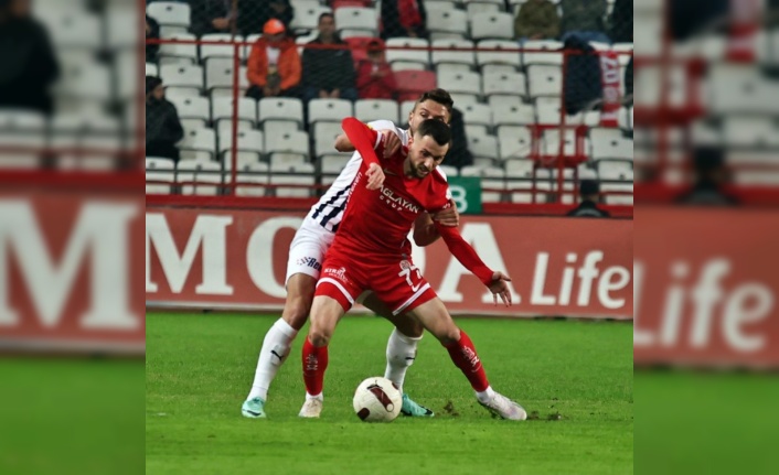 Trendyol Süper Lig: Antalyaspor: 0 - Kasımpaşa: 0