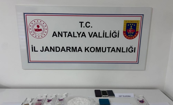 Alanya'da 300 gram metamfetamin ele geçirildi