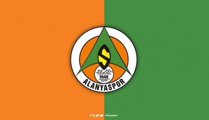 Alanyaspor kombineleri satışa çıkardı