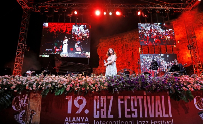 Alanya'da caz rüzgarı esiyor