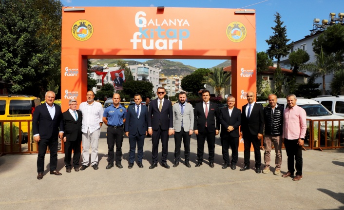 Alanya Kitap Fuarı açıldı