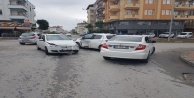 3 araçlı zincirleme trafik kazası: 1 yaralı