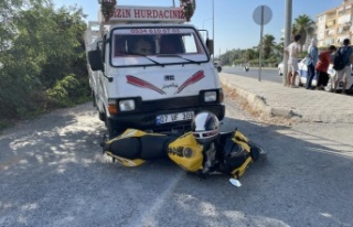 Gazipaşa’da kamyonetle motosiklet çarpıştı:...
