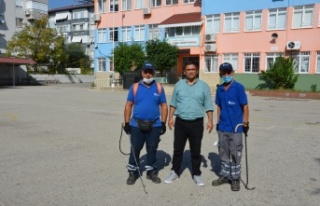 Alanya'daki okullar ilaçlandı