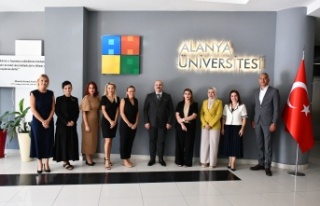 Irak heyeti Alanya Üniversitesi'nde