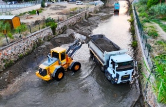 Alanya Belediyesi'nden dere yataklarında temizlik